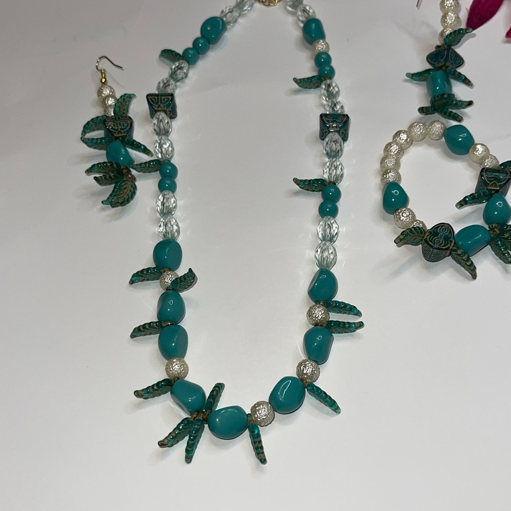 Necklace set